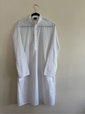White Embroidered Men’s Kurta